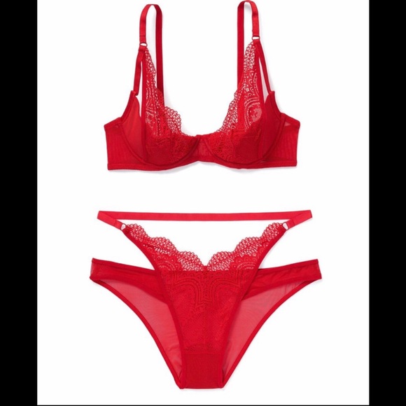 Lingerie - Picture 2 of 2